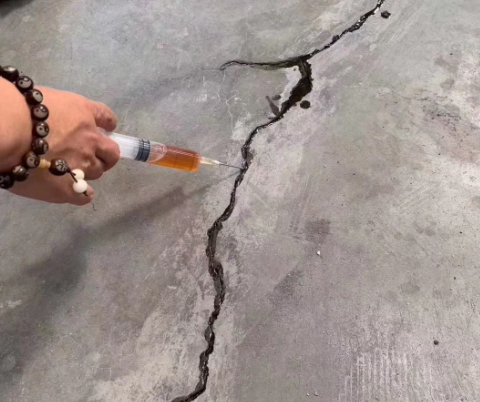 巴青混凝土裂缝修补技术详解​